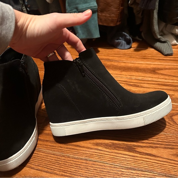Wedge bootie/sneaker - Picture 2 of 2